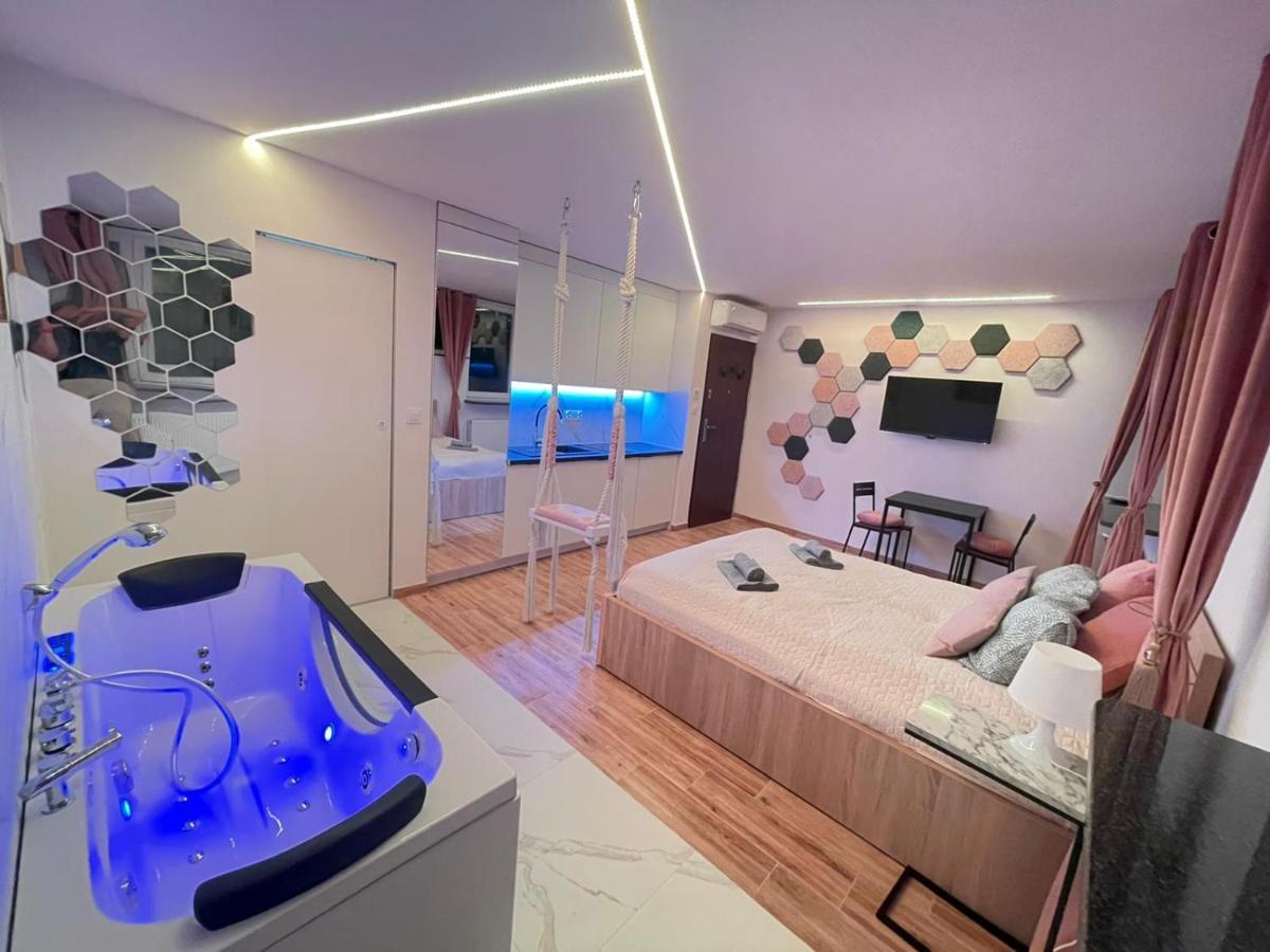 Yourapart Jacuzzi Przy Zamku Krolewskim Варшава Екстериор снимка
