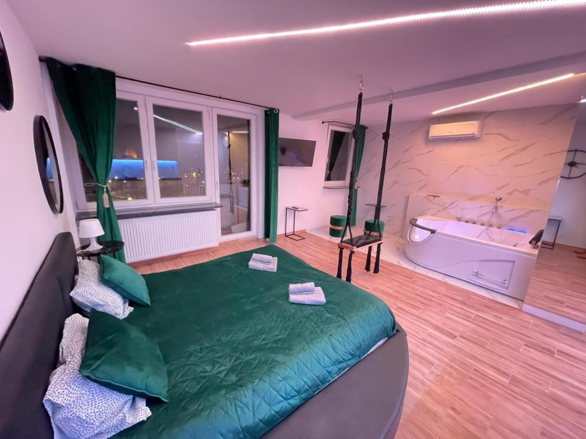 Yourapart Jacuzzi Przy Zamku Krolewskim Варшава Екстериор снимка