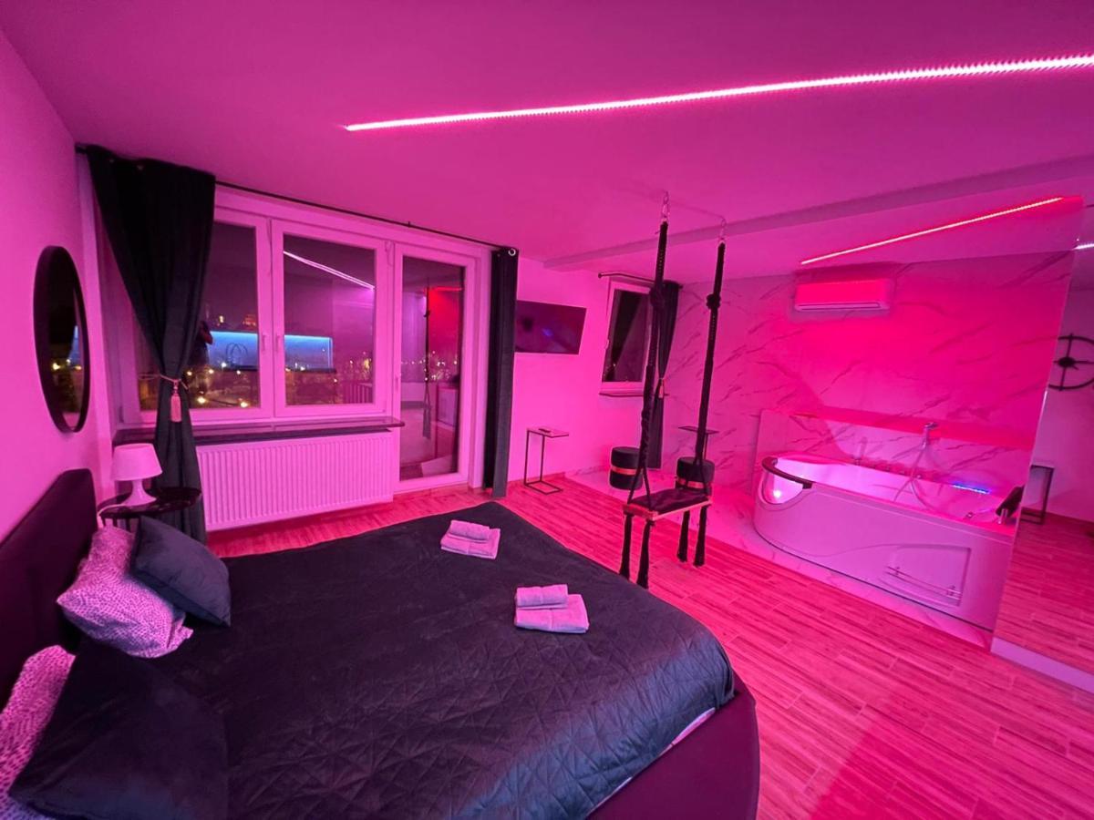 Yourapart Jacuzzi Przy Zamku Krolewskim Варшава Екстериор снимка